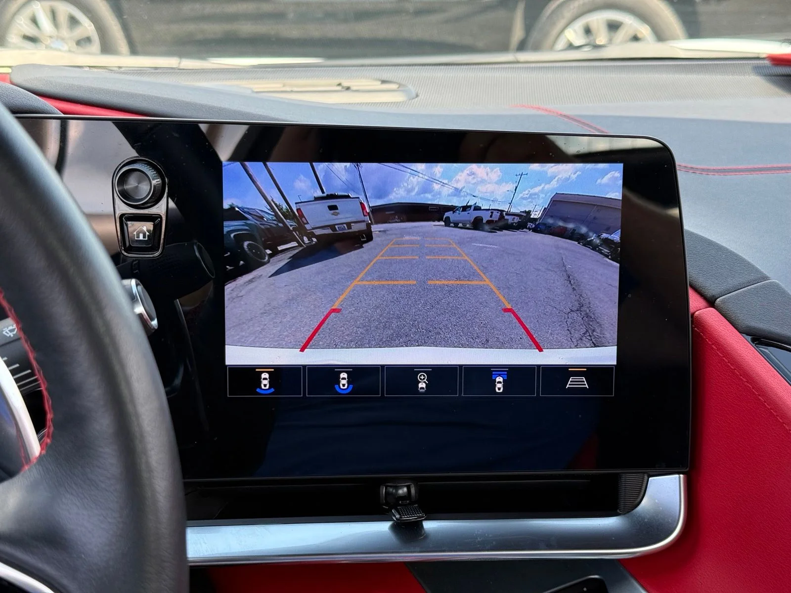 Used 2023 White Chevrolet Stingray image 28