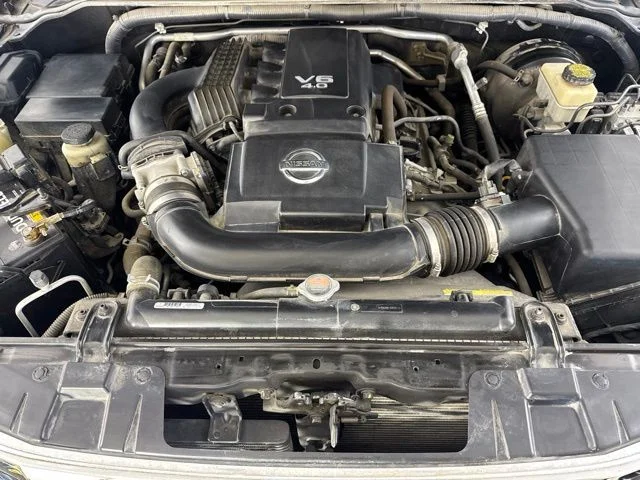 Used 2016 Gray Nissan SV image 17