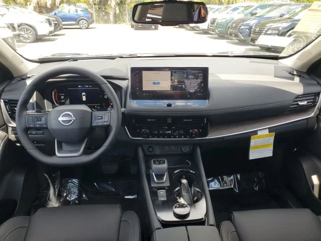New 2026 Everest White Pearl TriCoat Nissan Platinum image 22