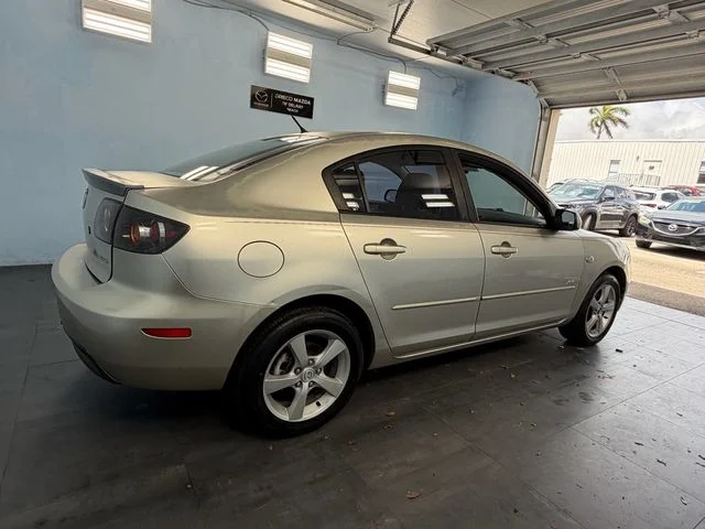 Used 2004 Beige Mazda i Base image 12