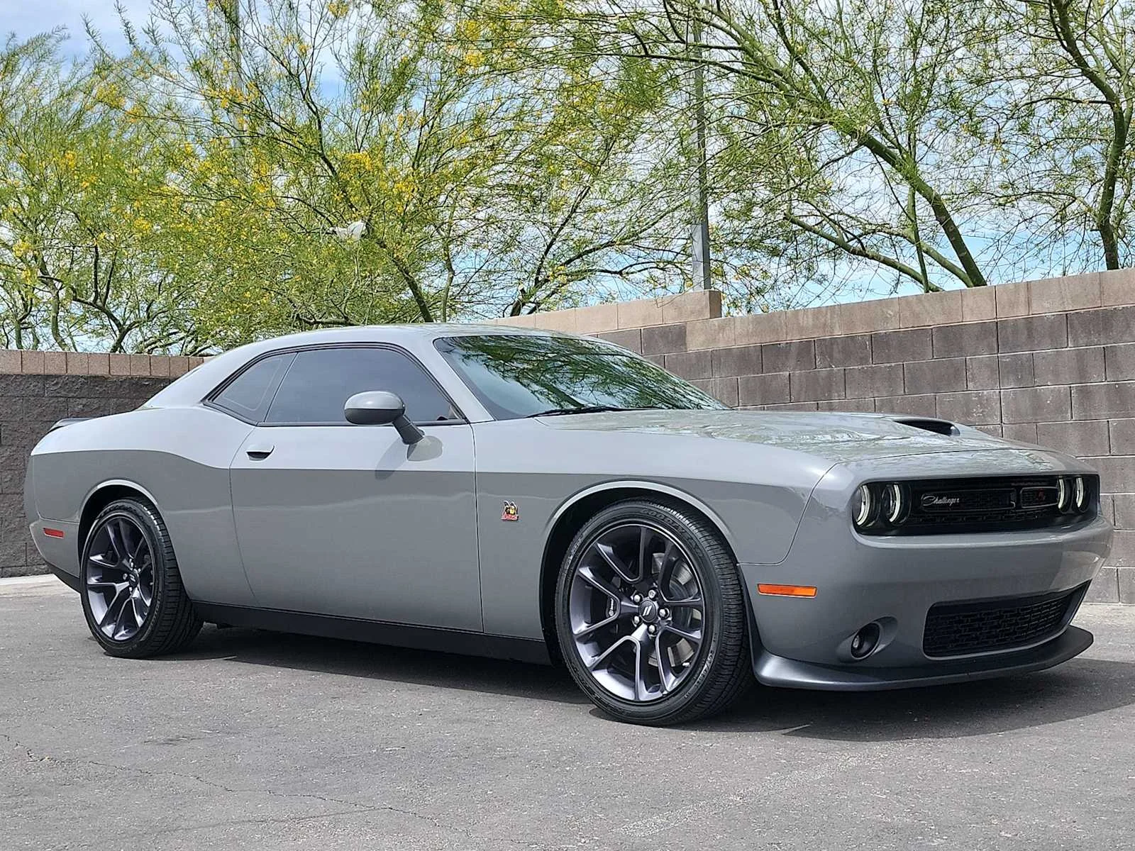 Used 2023 Destroyer Gray Clearcoat Dodge R/T Scat Pack image 3
