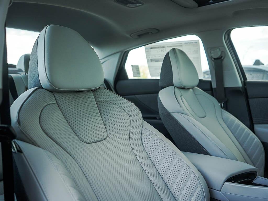 New 2026 Abyss Black Hyundai Limited Sedan FWD image 34