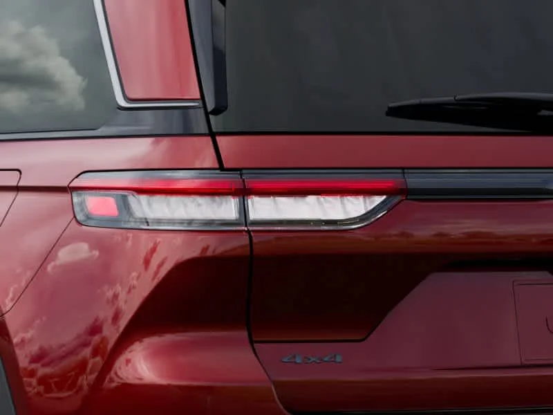 New 2026 Velvet Red Pearlcoat Jeep Laredo Altitude image 9