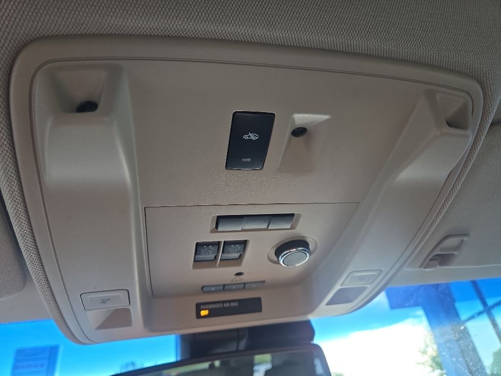 Used 2018 Gray Chevrolet Premier image 70