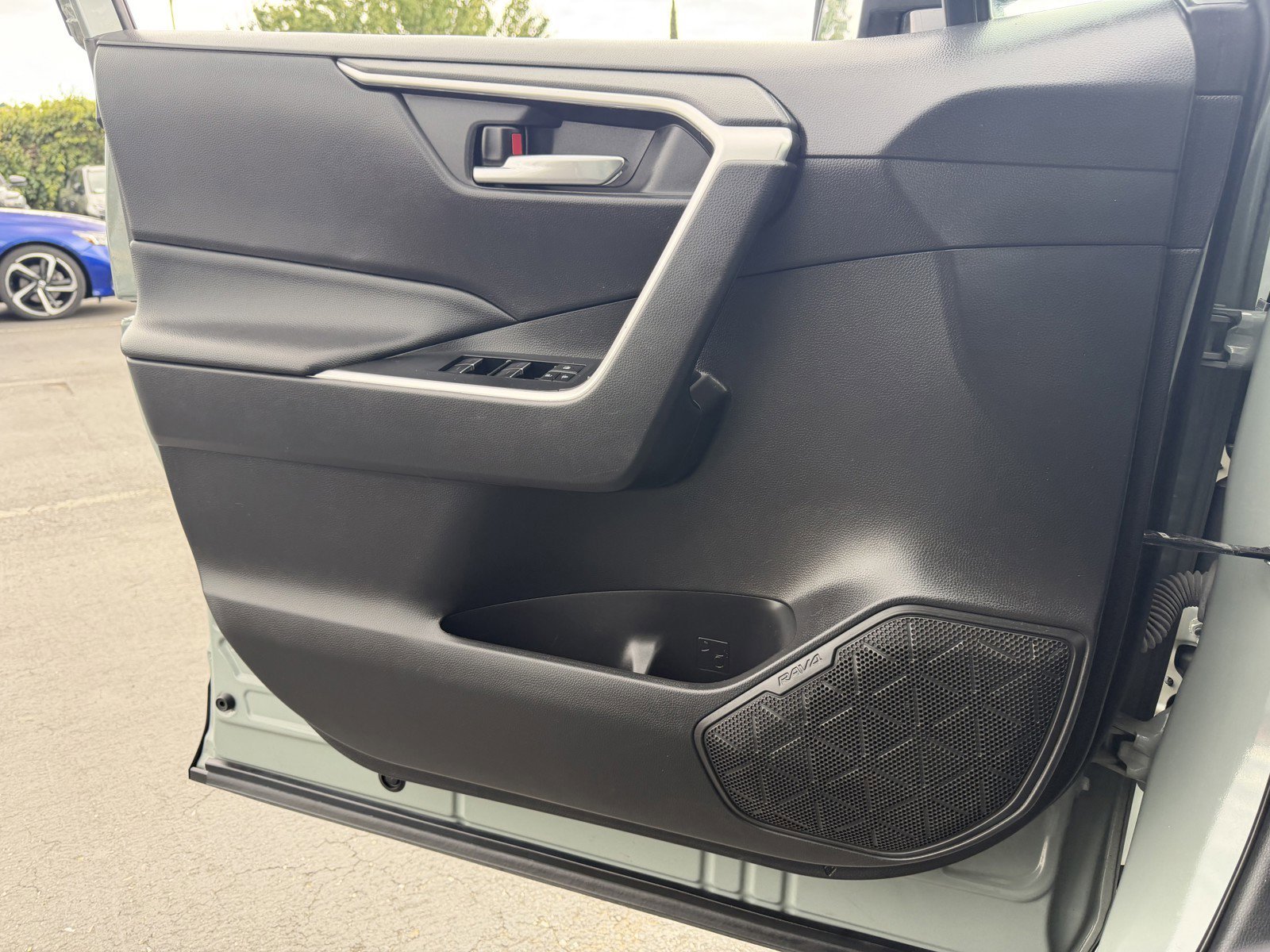 Used 2022 Lunar Rock Toyota XLE image 18