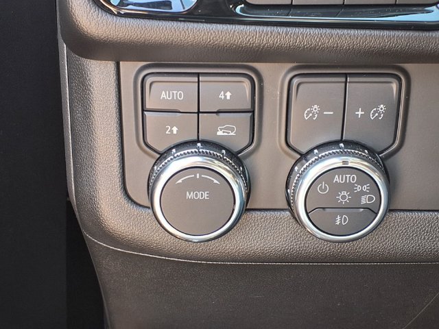 Used 2025 Black GMC Denali image 12