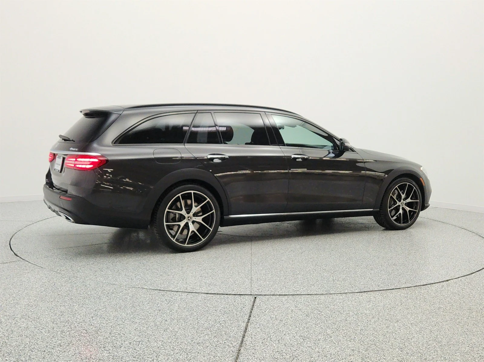 Certified Used 2022 Graphite Grey Metallic Mercedes-Benz E 450 4MATIC® All-Terrain Wagon image 5