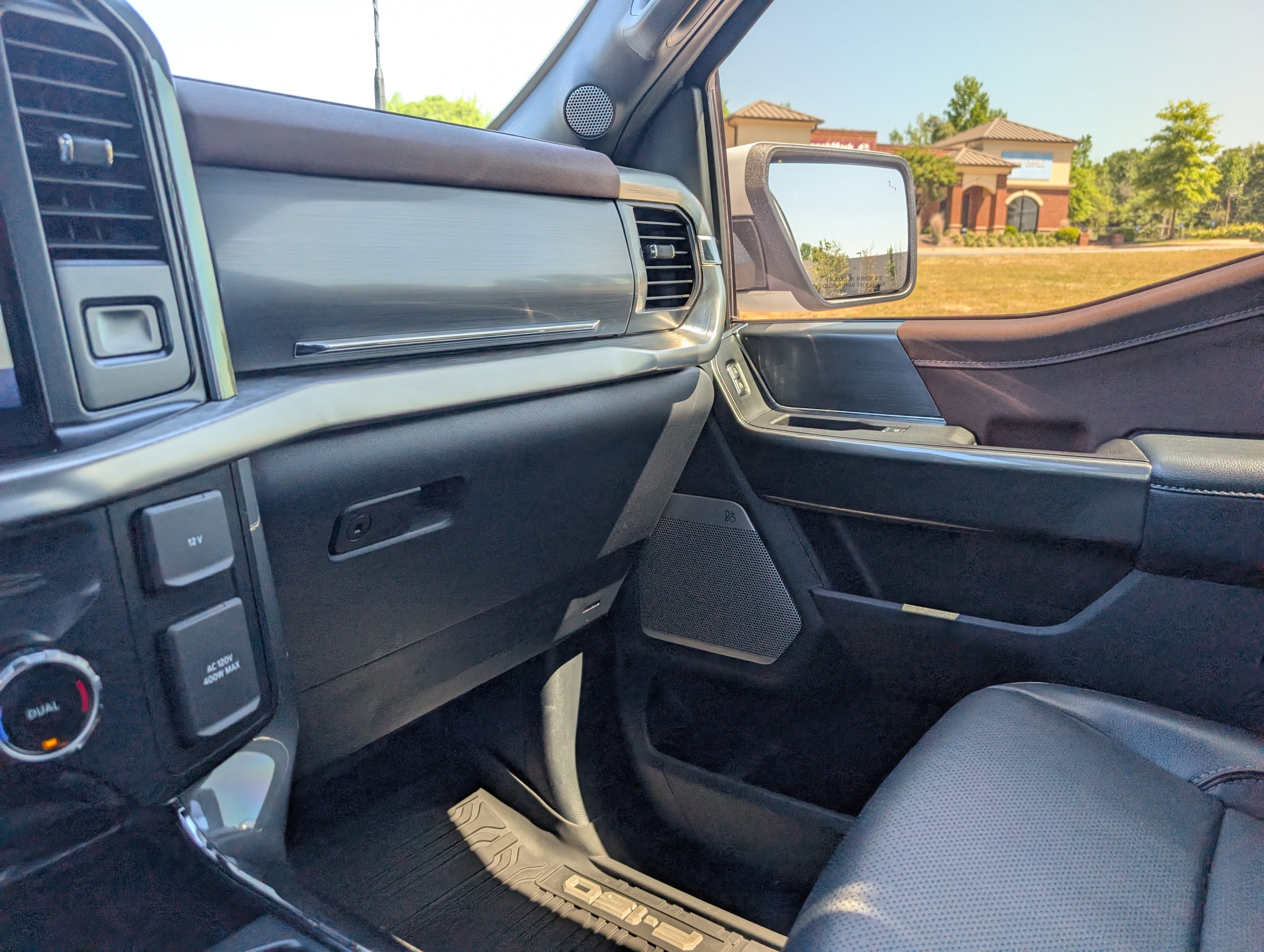 2022 Ford F-150 Lariat - Photo 28