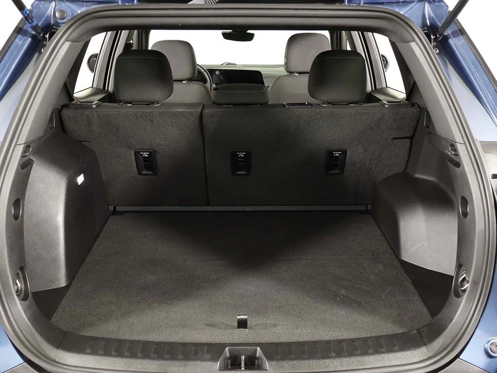 Used 2025 Lakeshore Blue Chevrolet LT image 20