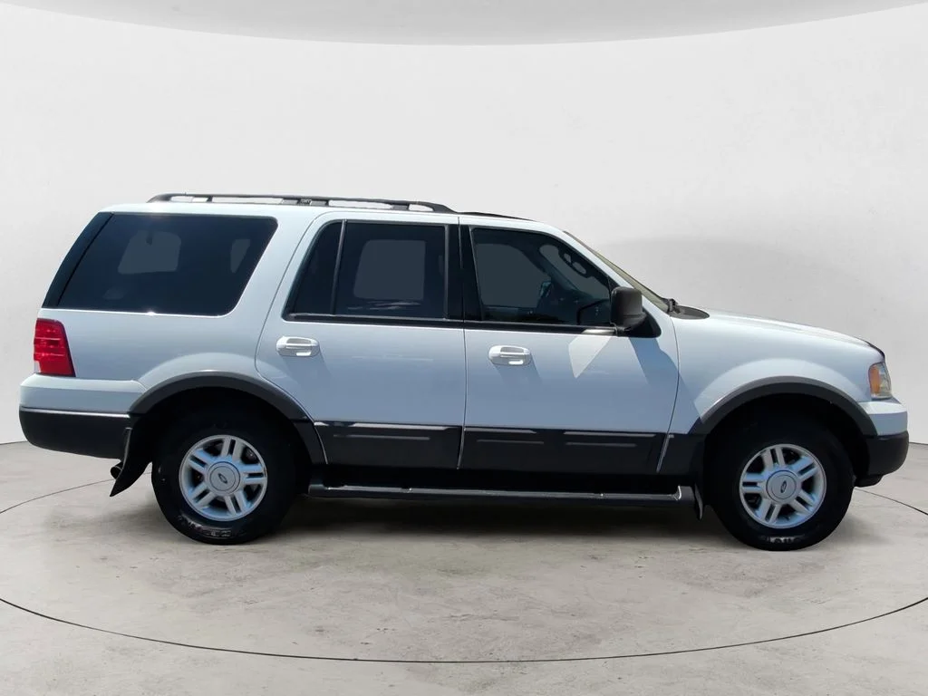 Used 2005 White Ford XLT image 6