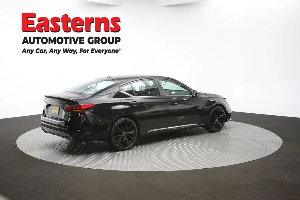 Used 2022 Black Nissan 2.5 SR image 39