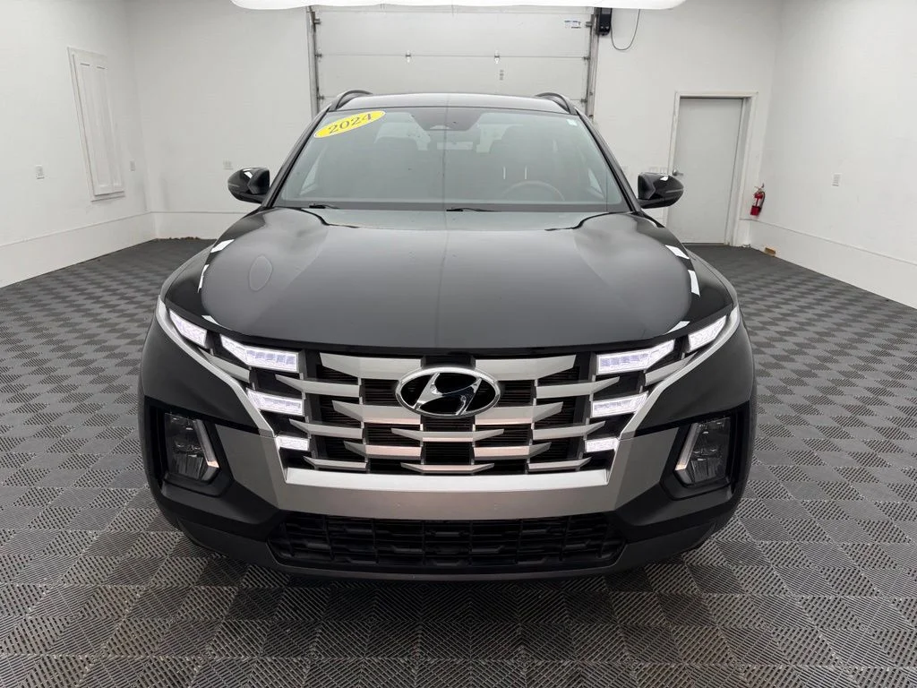 Used 2024 Black Hyundai SEL image 14