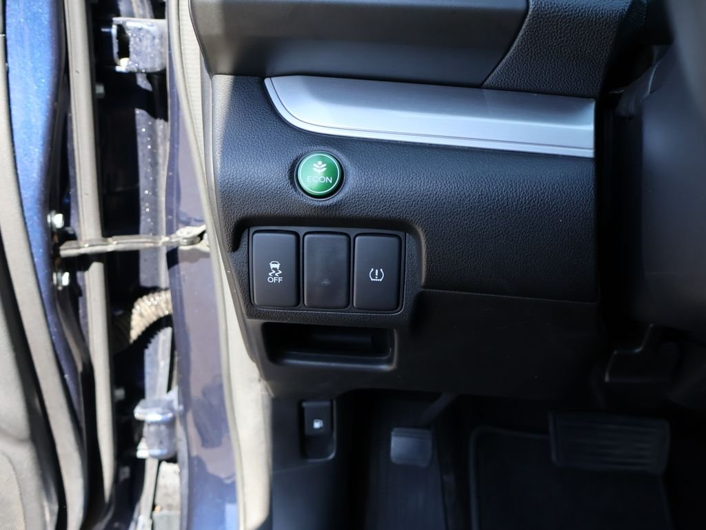 Used 2015  Honda EX image 28
