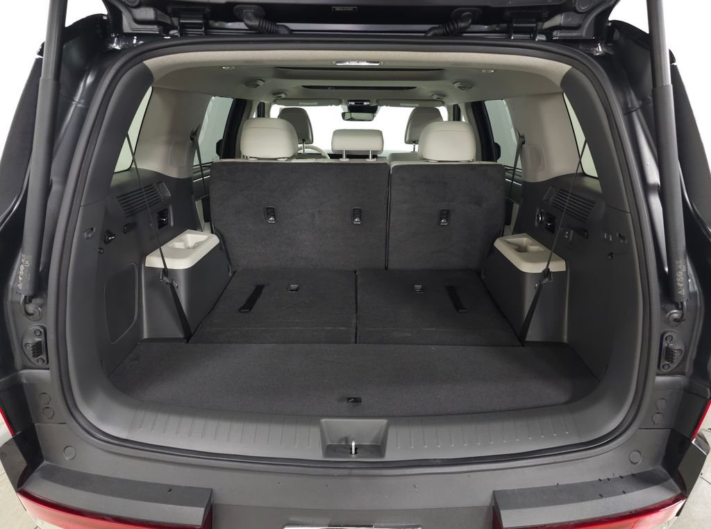 2026 Hyundai Santa Fe Limited - Photo 9