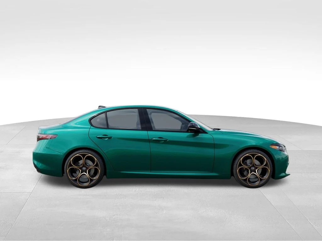 New 2025 Green Alfa Romeo Intensa image 22