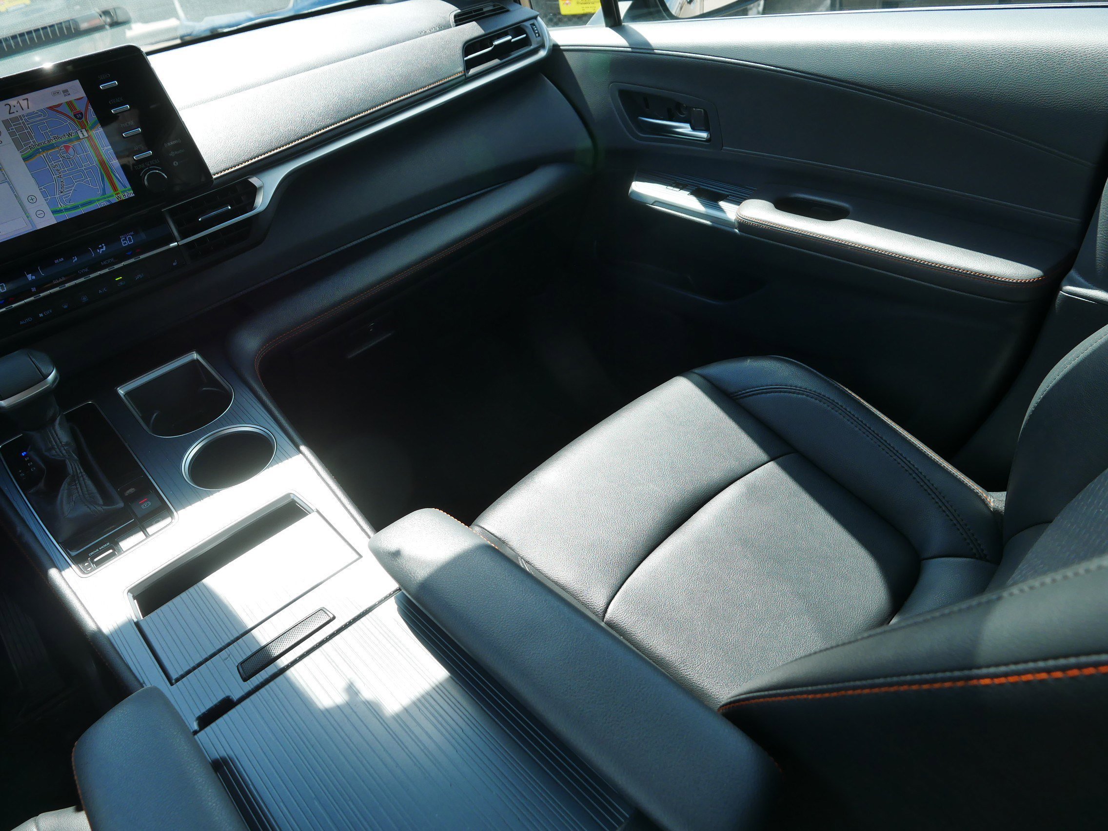 2021 Toyota Sienna XSE - Photo 11