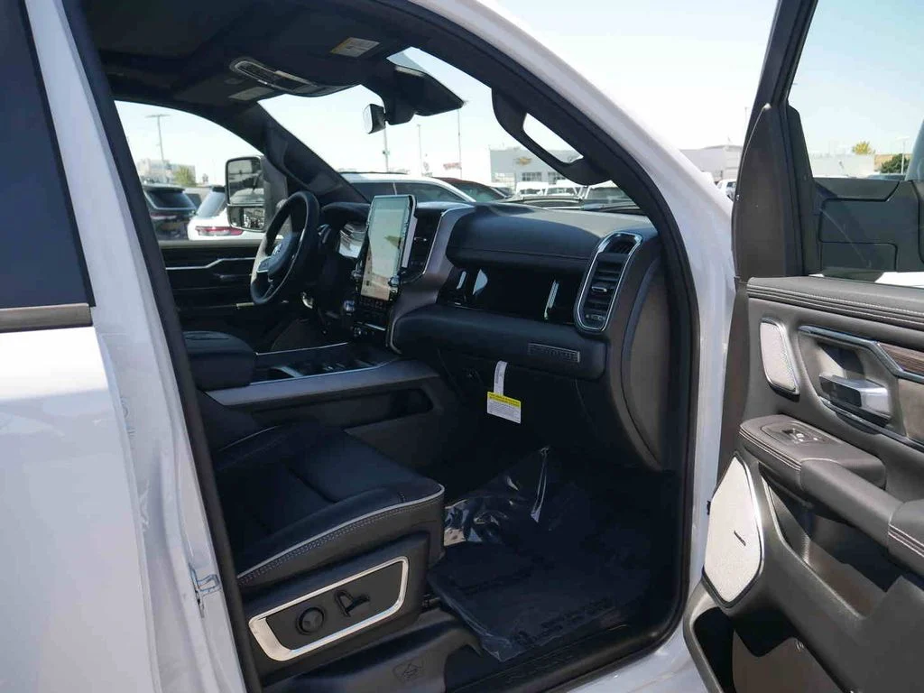 2026 RAM 1500 Laramie - Photo 31