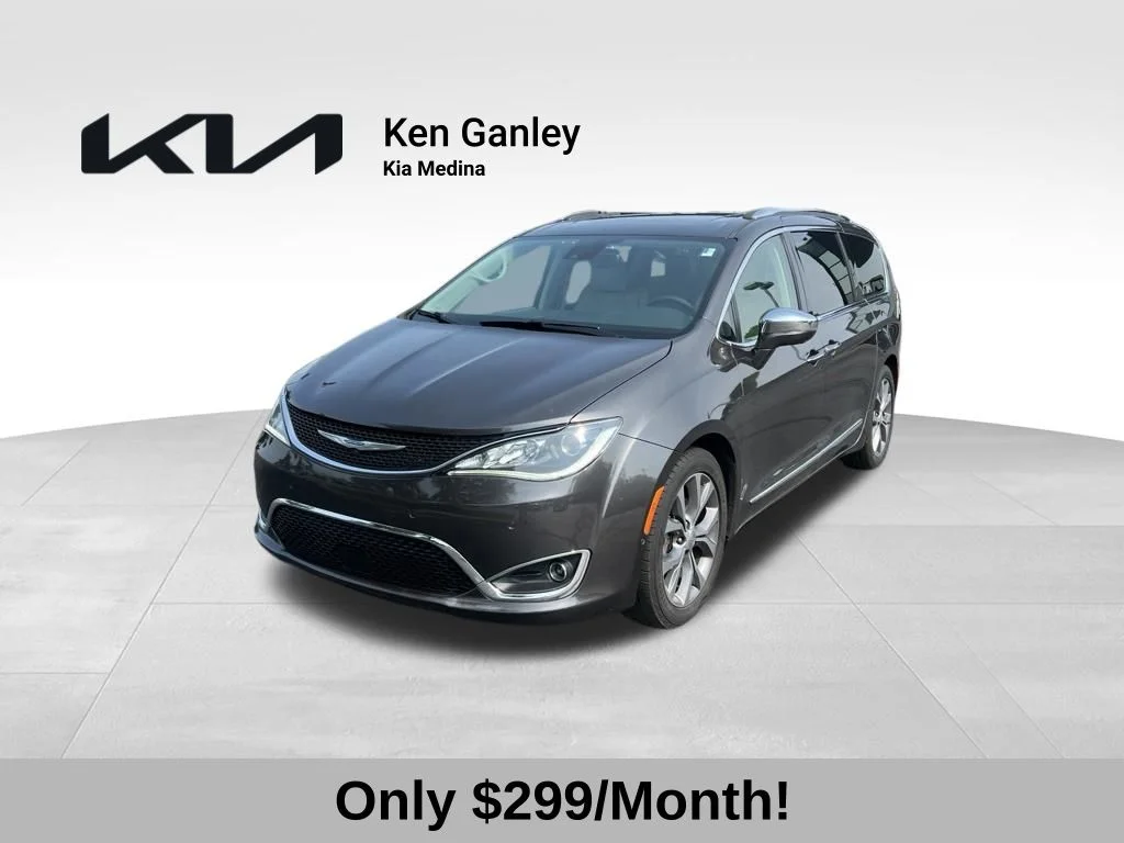 Used 2020 Gray Chrysler Limited image 1
