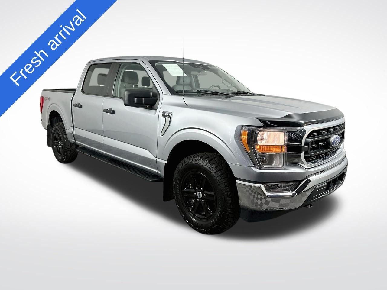 Used 2022 Silver Ford XLT image 1