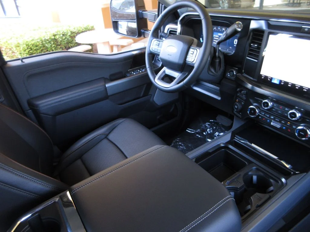 New 2026 Agate Black Metallic Ford Lariat image 23