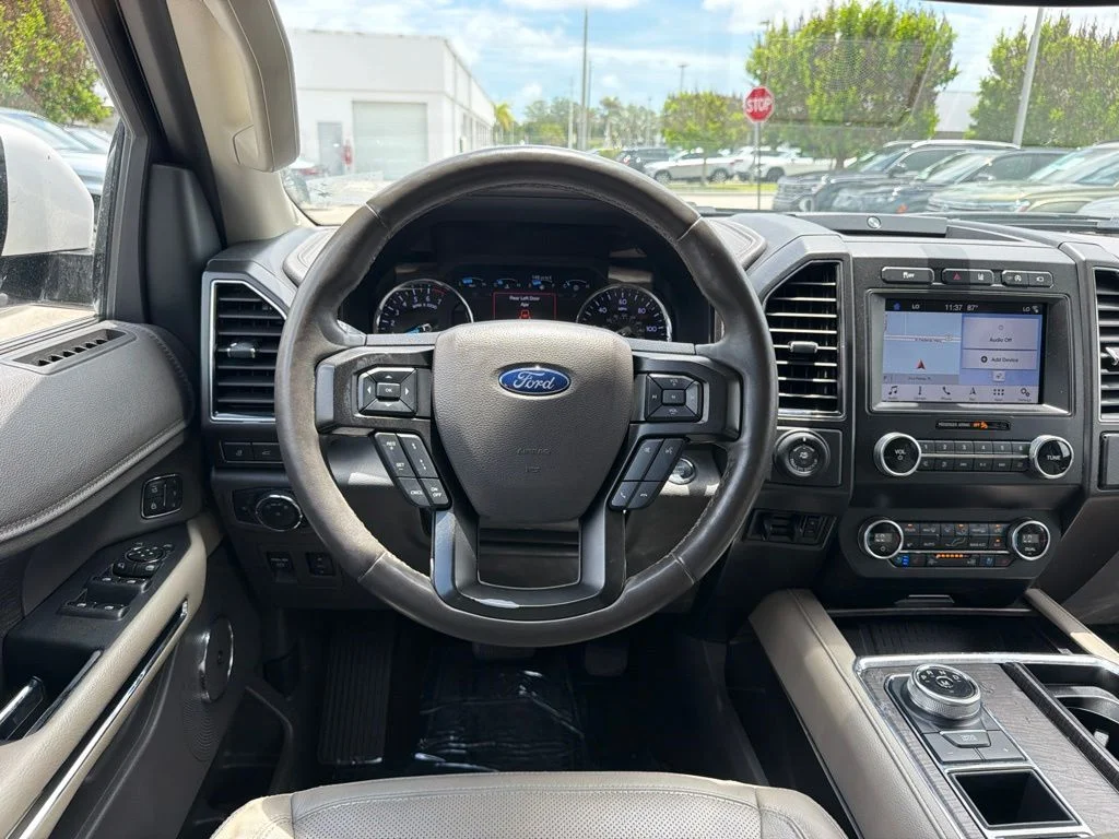 Used 2019 White Platinum Clearcoat Metallic Ford Limited image 12