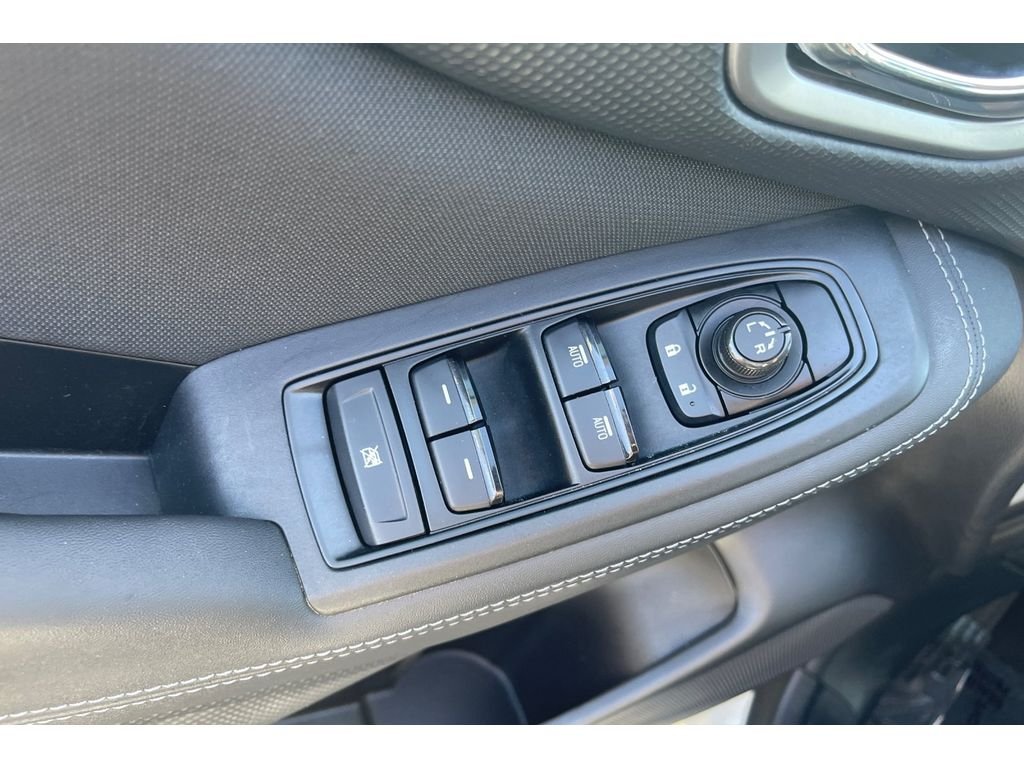 Used 2022 CRYSTAL WHITE PEARL Subaru Premium image 12
