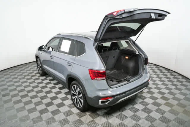 Certified Used 2023 Pure Gray Volkswagen SE image 27