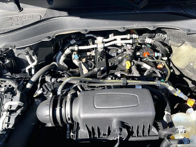 Used 2022 Black Metallic Ford XLT image 32