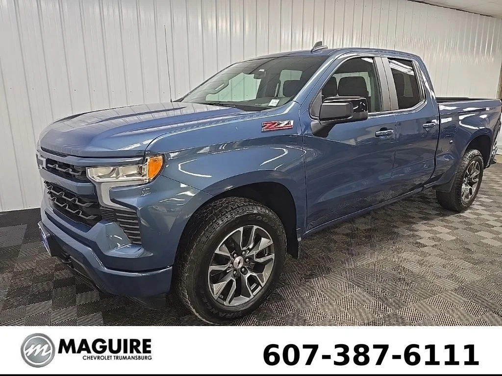 Used 2024 Blue Chevrolet RST image 8