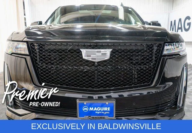 Used 2021 Black Cadillac Sport image 3