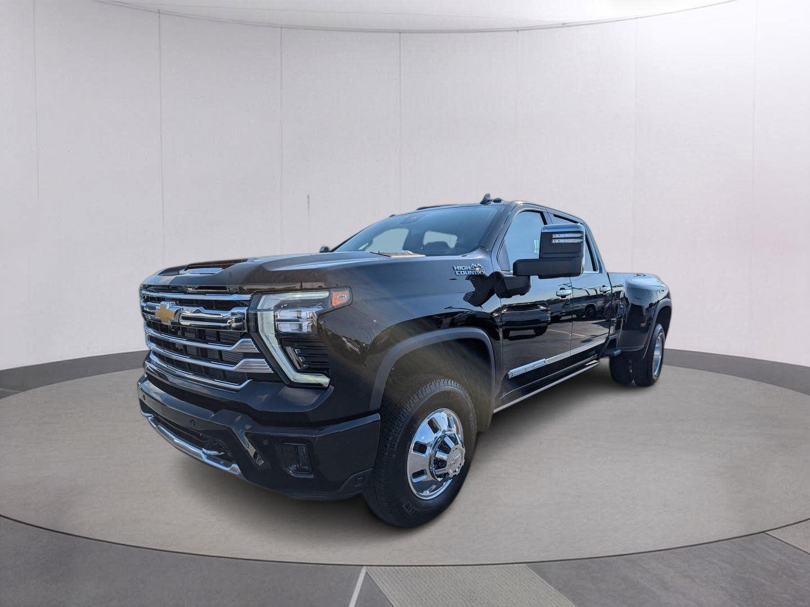 2026 Chevrolet Silverado 3500 HD High Country - Photo 13