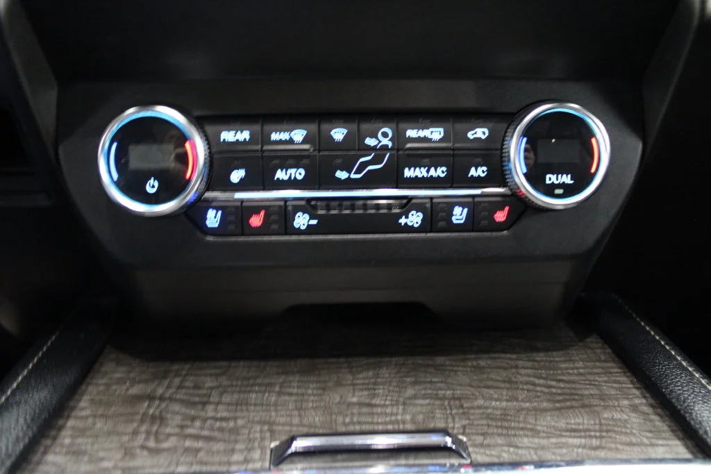 Certified Used 2019 Blue Metallic Ford Limited image 35