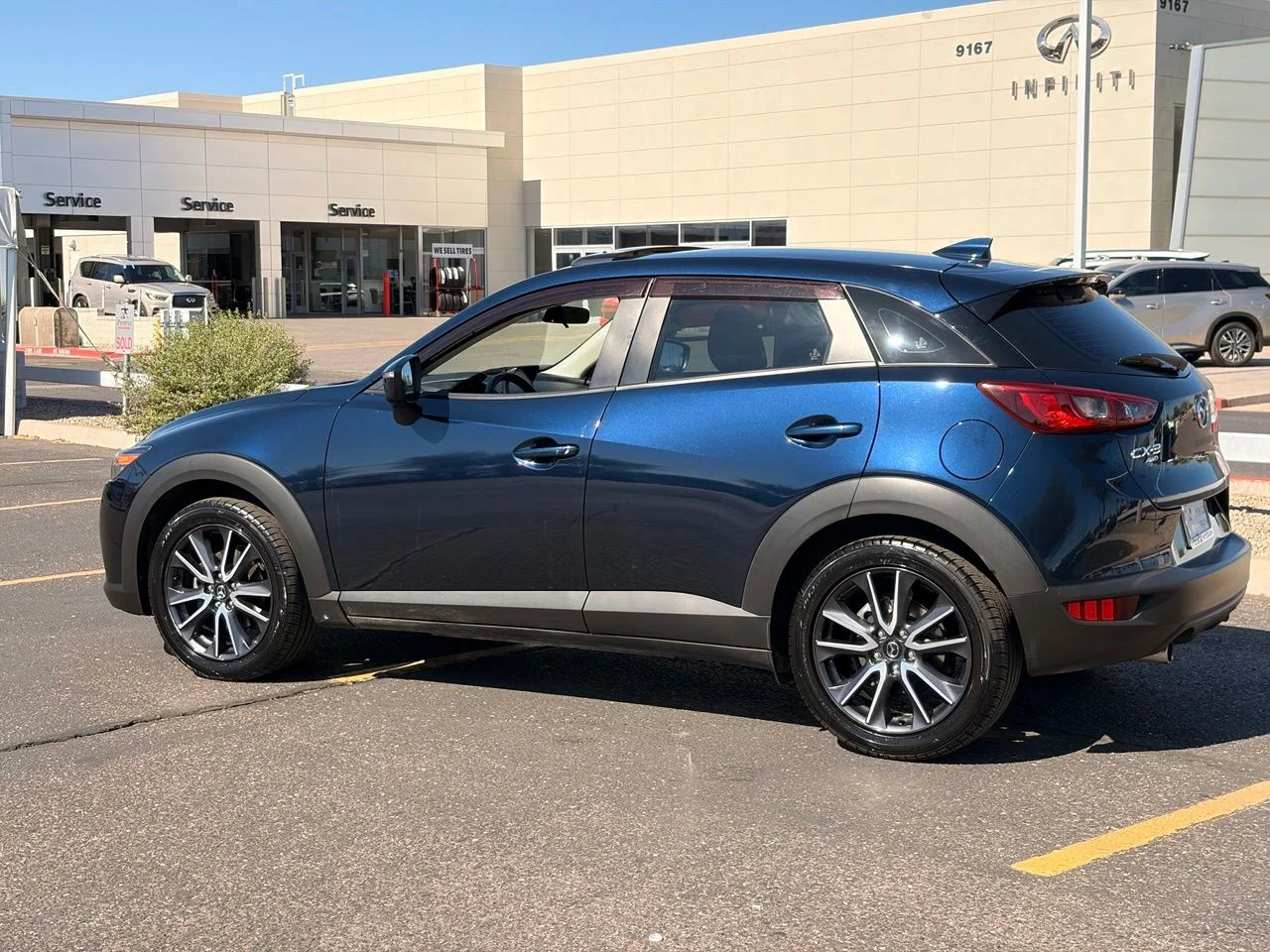 Used 2018 Deep Crystal Blue Mica Mazda Touring image 3