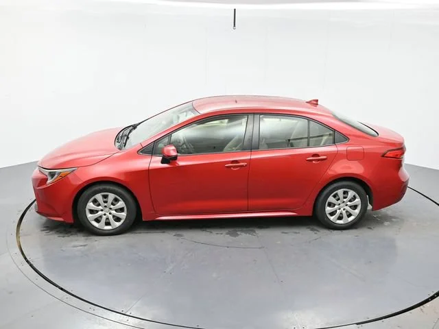 Used 2020 Barcelona Red Metallic Toyota LE image 20