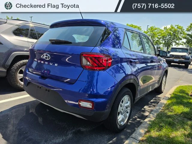 Used 2023 Intense Blue Hyundai SE image 6