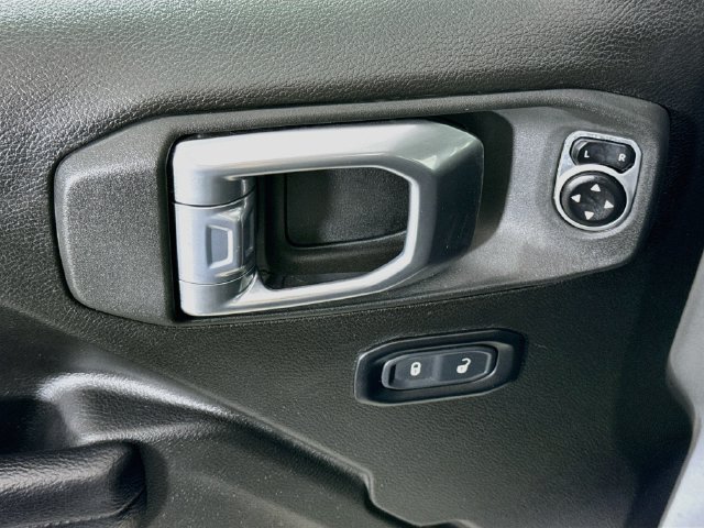 Used 2024 Silver Jeep Sport S 4xe image 17