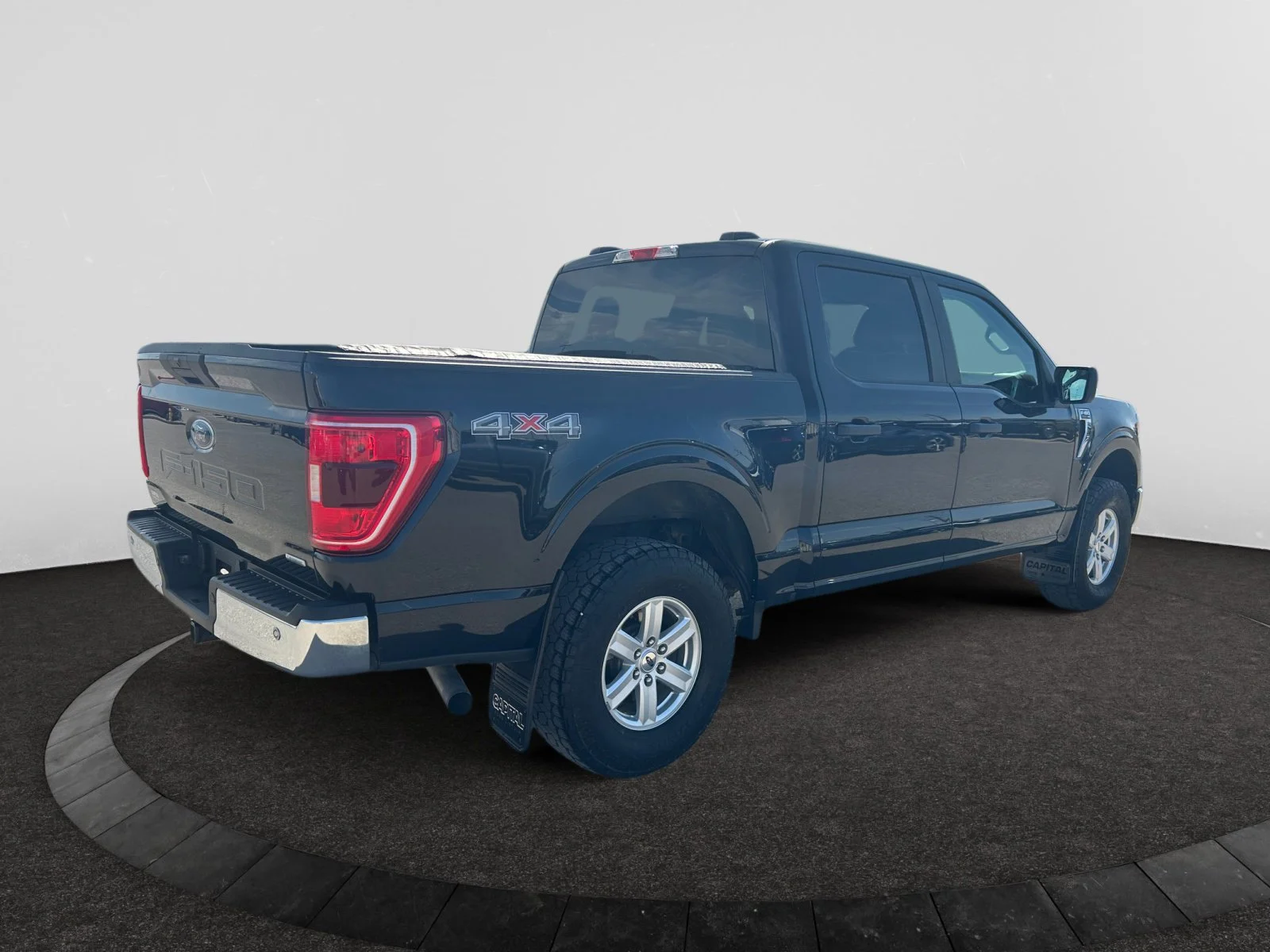 Used 2021 BLACK Ford XLT SuperCrew   EcoBoost™ image 5