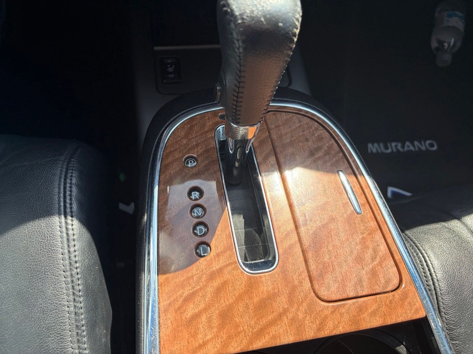 Used 2011 Black Nissan LE image 21