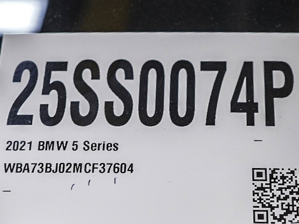 Used 2021 Alpine White BMW 540i xDrive image 31