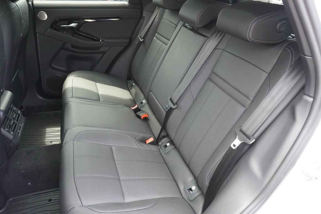 New 2026 Fuji White Land Rover Hoxton Edition image 30