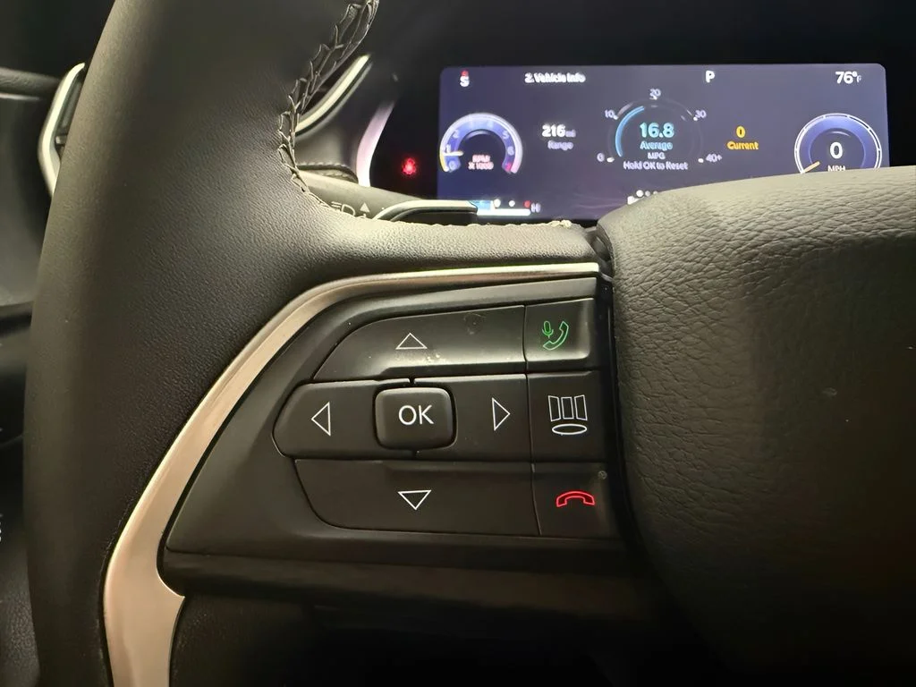 Used 2023 Gray Jeep Altitude X image 19