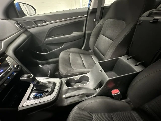 Used 2017 Electric Blue Hyundai Value Edition image 27