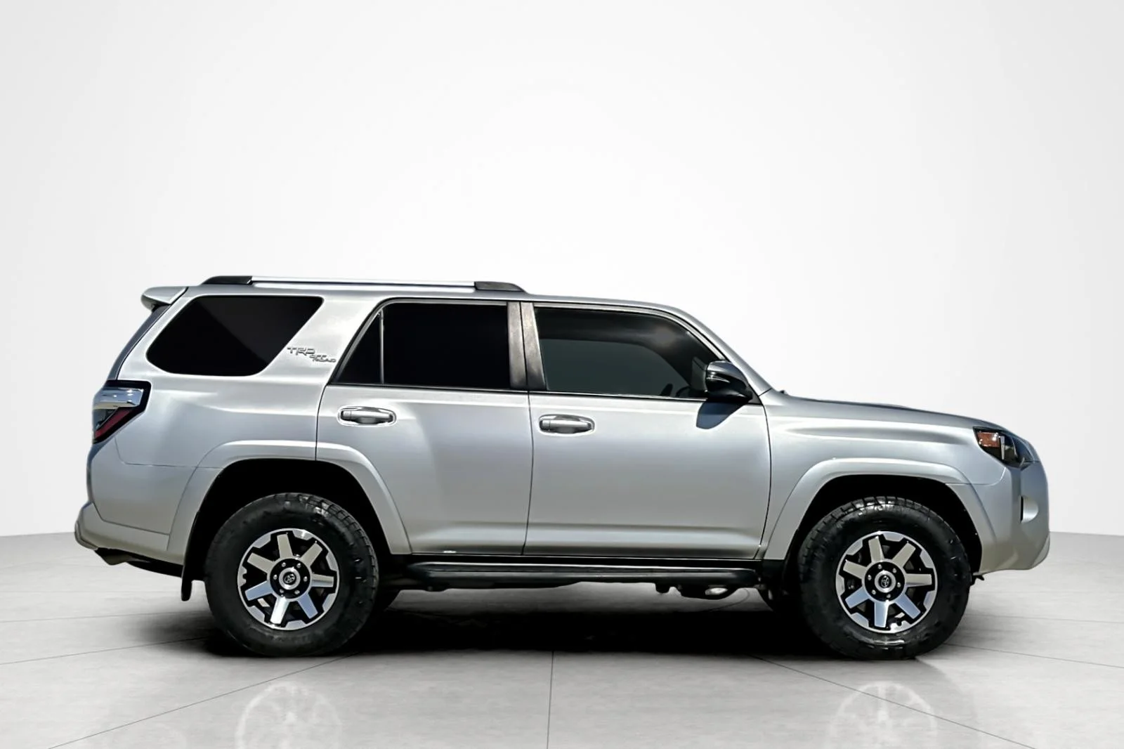 Used 2018 CLASSIC SILVER Toyota TRD Off Road Premium image 6