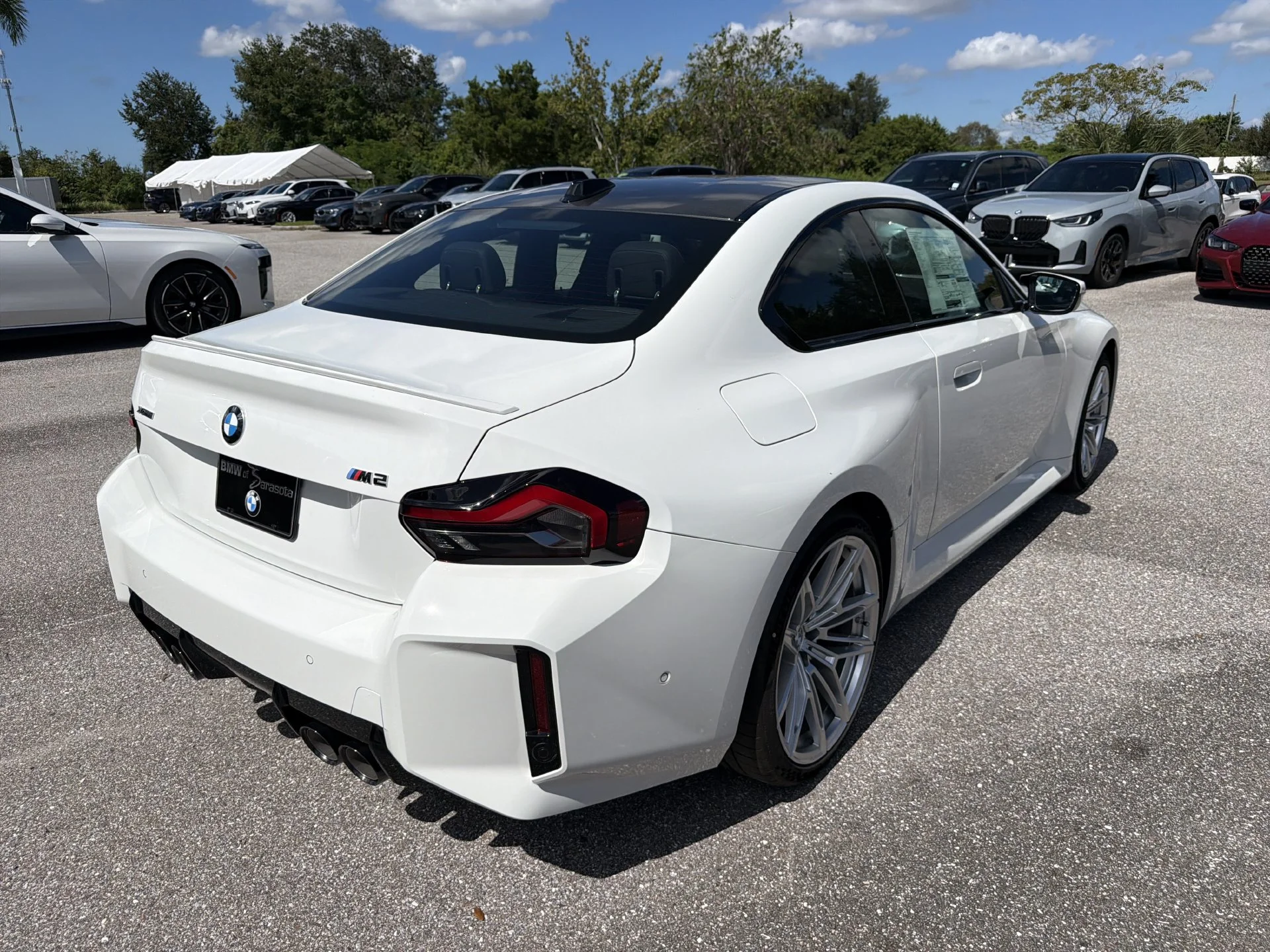 New 2027 Alpine White BMW  image 4