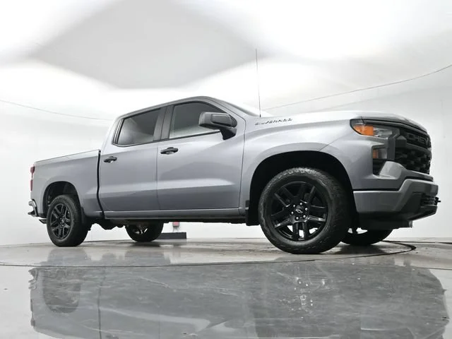Used 2025 Sterling Gray Metallic Chevrolet Custom image 21