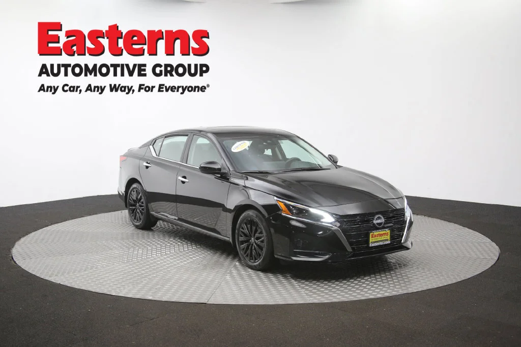 Used 2025 Black Nissan 2.5 SV image 51
