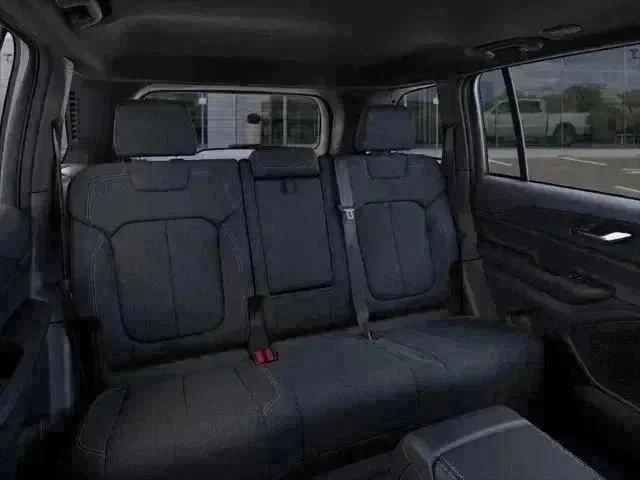 2025 Jeep Grand Cherokee Laredo - Photo 42