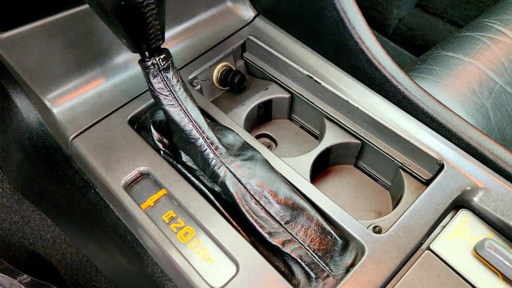 Used 1991 Black Chevrolet 2dr Convertible image 21