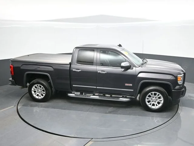 Used 2015 Silver GMC SLT image 16