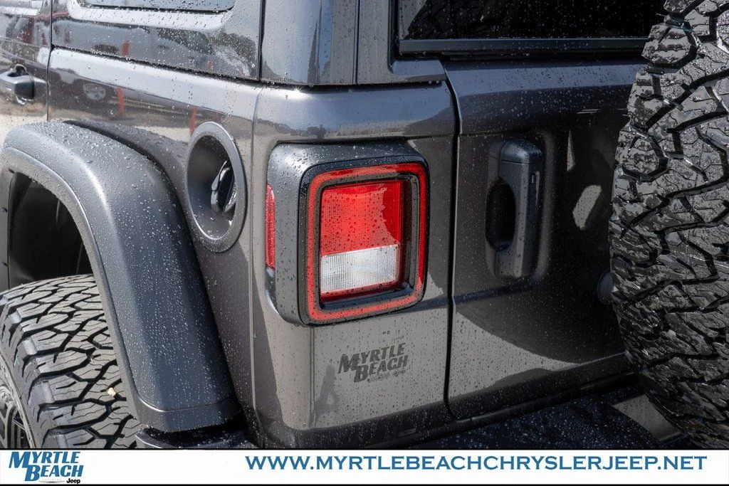 New 2026 Granite Crystal Metallic Clear-Coat Exterior Paint Jeep Willys image 13